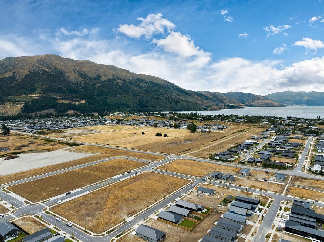 13 Caton Street, LAKE HAWEA - Carousel 24