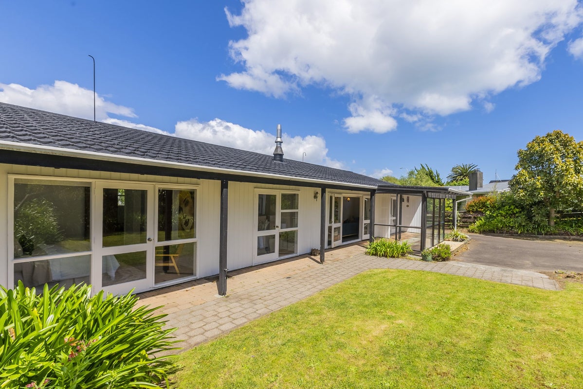 31 Callender Terrace, Paraparaumu Beach, Paraparaumu - Carousel 2