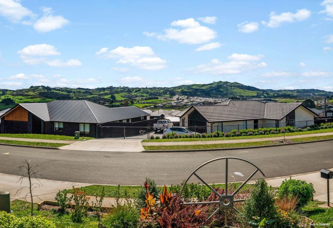 17 Skiffington Road, Pokeno - Carousel 1