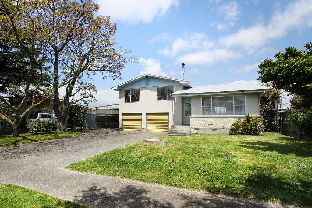37 Henley Crescent, Pirimai, Napier - Carousel 1