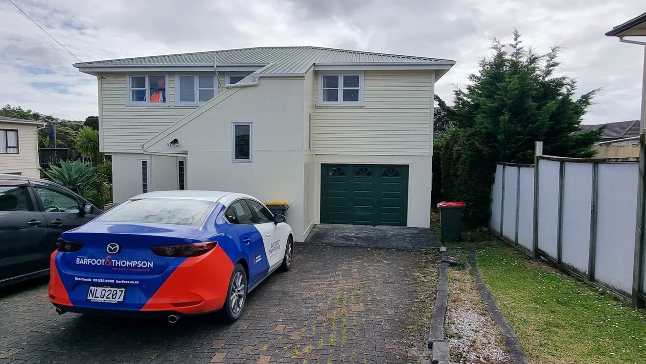 9 Maraetai School Road, Maraetai, Auckland - Carousel 1