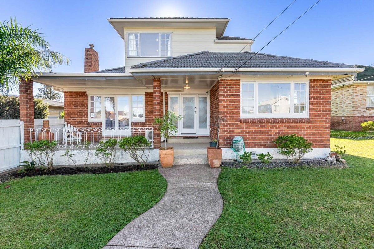41 Fir Street, Waterview, Auckland - Carousel 1