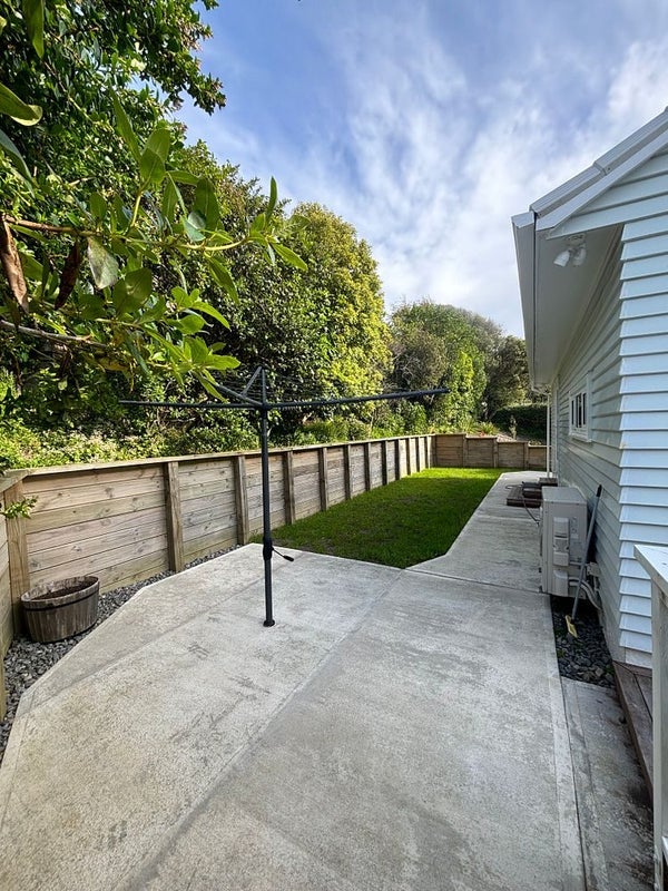 31 Bankot Crescent, Ngaio, Wellington - Carousel 1