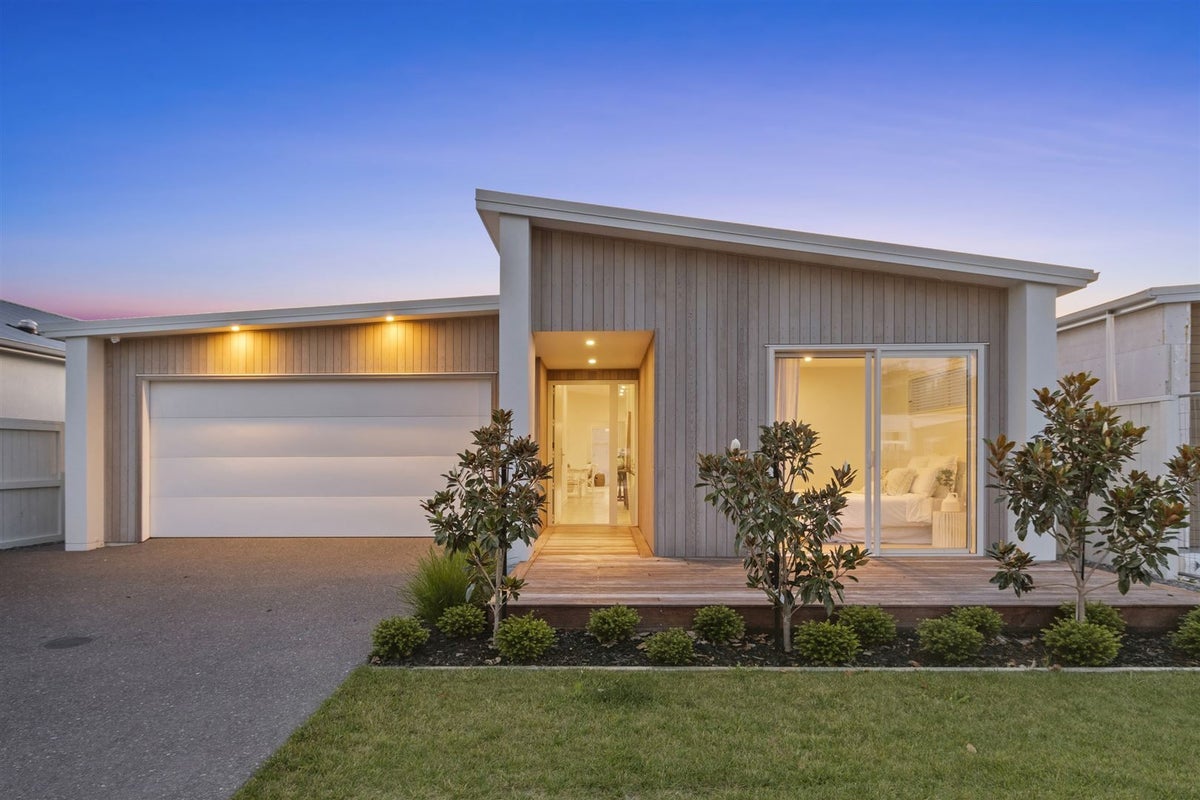 66 St Pauls Drive, Brookfield, Tauranga - Carousel 1