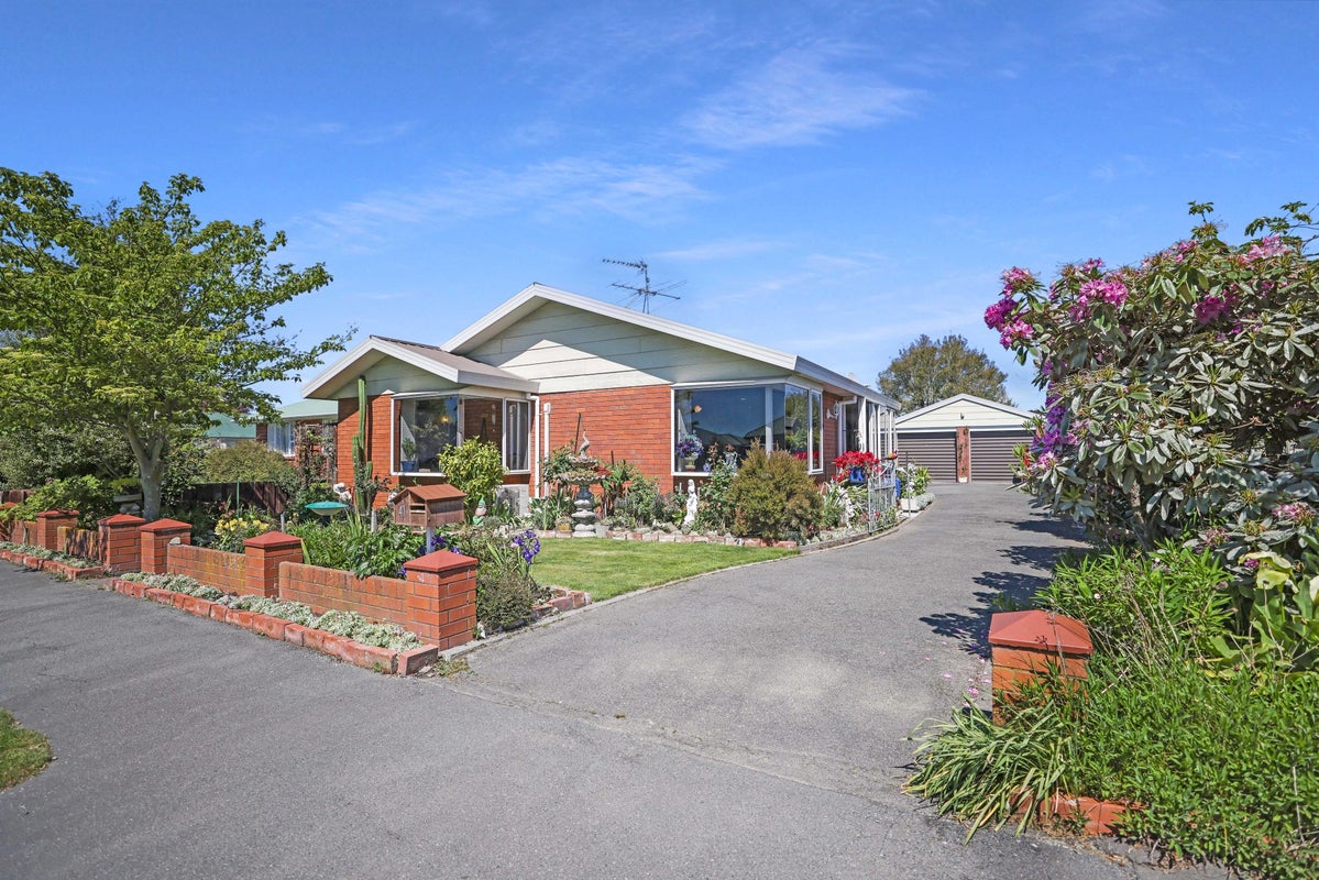 41 Reid Crescent, Allenton, Ashburton - Carousel 1