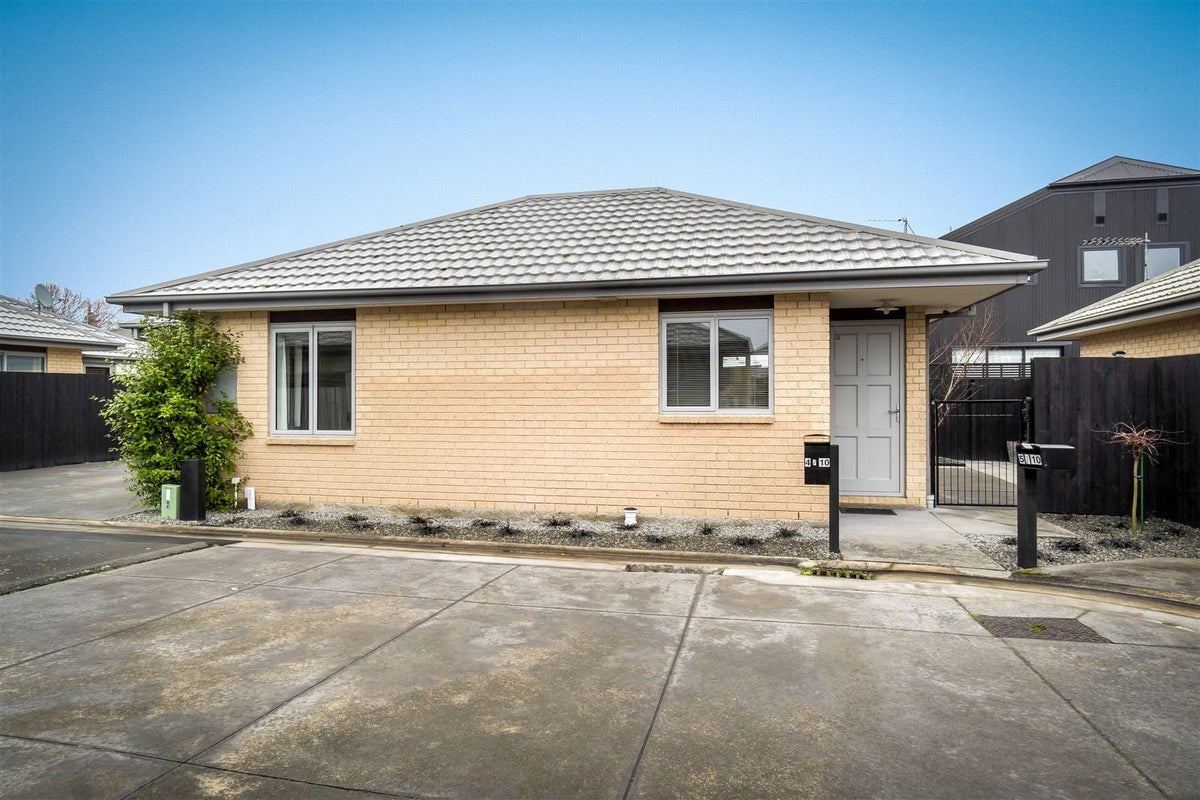 4/10 Collins Street, Addington, Christchurch - Carousel 14