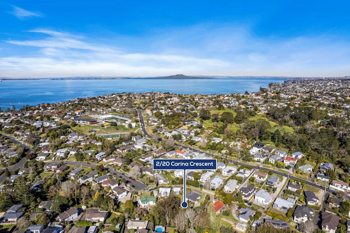 2/20 Carina Crescent, Torbay, Auckland - Carousel 2