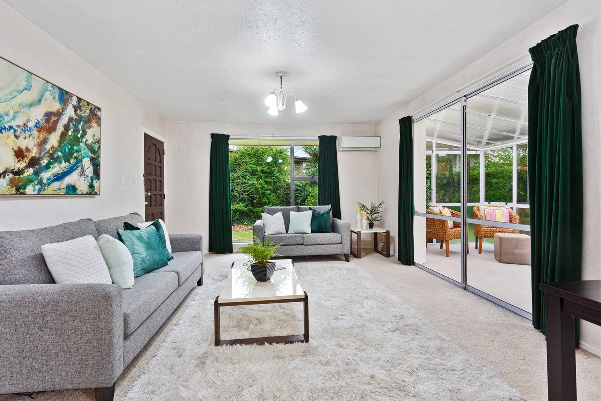 12A Rolfe Place, Bishopdale, Christchurch - Carousel 2
