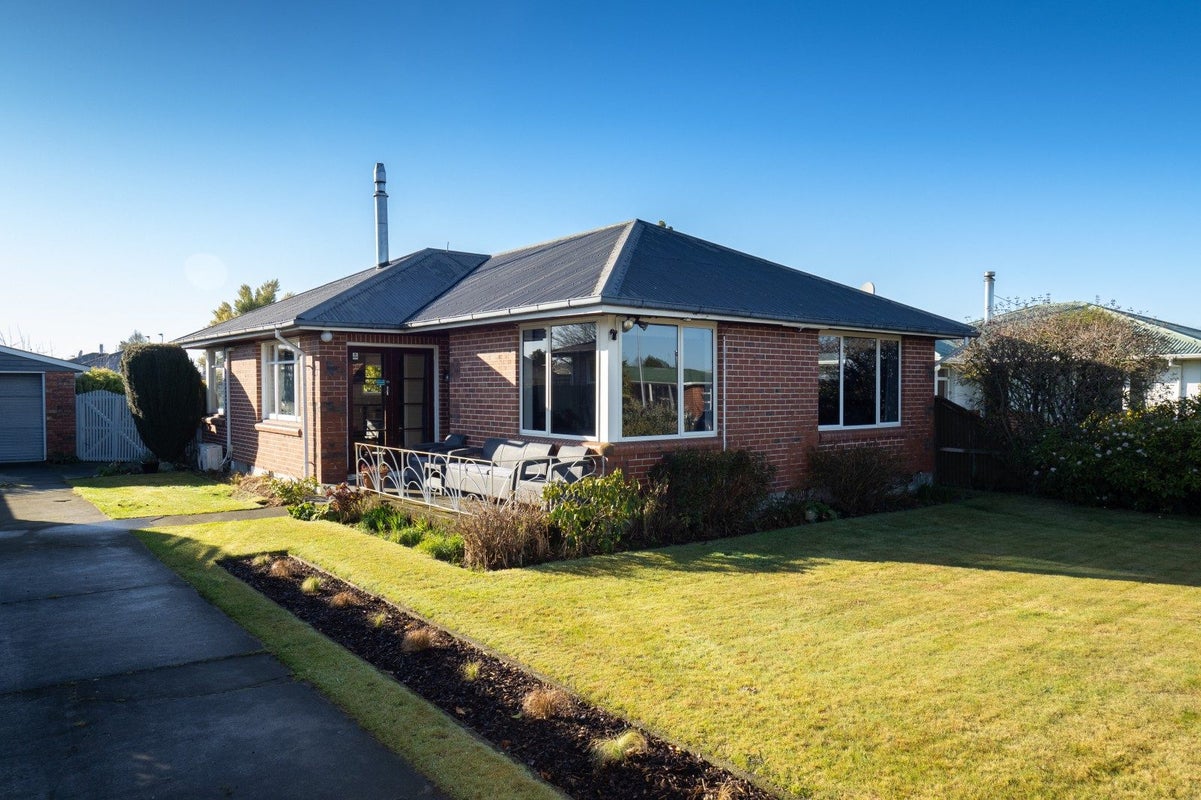 11 Porter Street, Netherby, Ashburton - Carousel 1