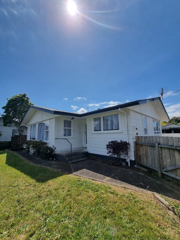 5 John Road, Fairy Springs, Rotorua - Carousel 1