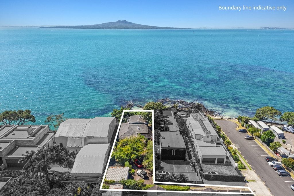 20 Earnoch Avenue, Takapuna, Auckland - Carousel 1