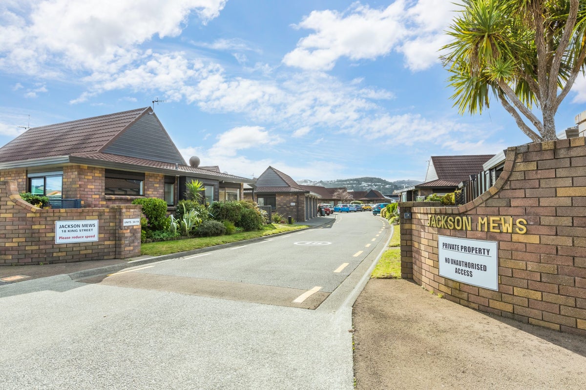28/18 King Street, Petone, Lower Hutt - Carousel 2