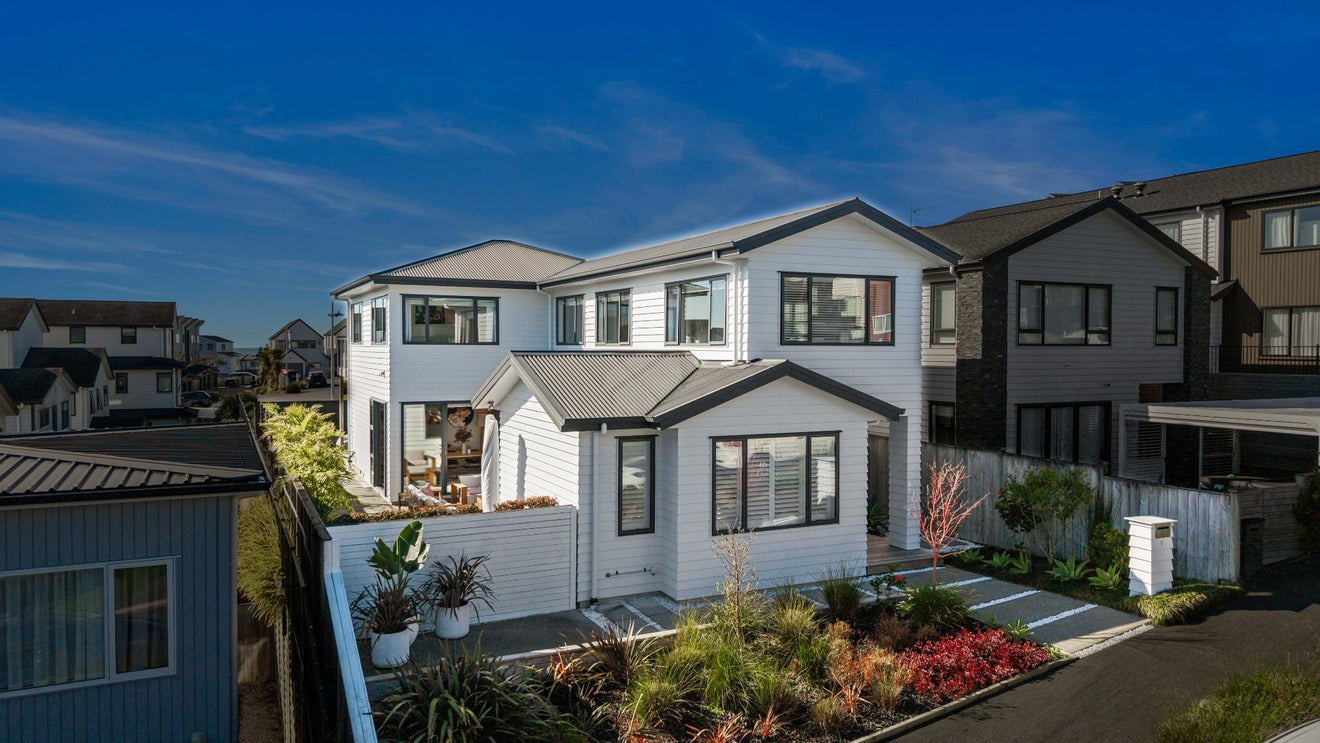 9 Barque Rise, Long Bay, Auckland - Carousel 2