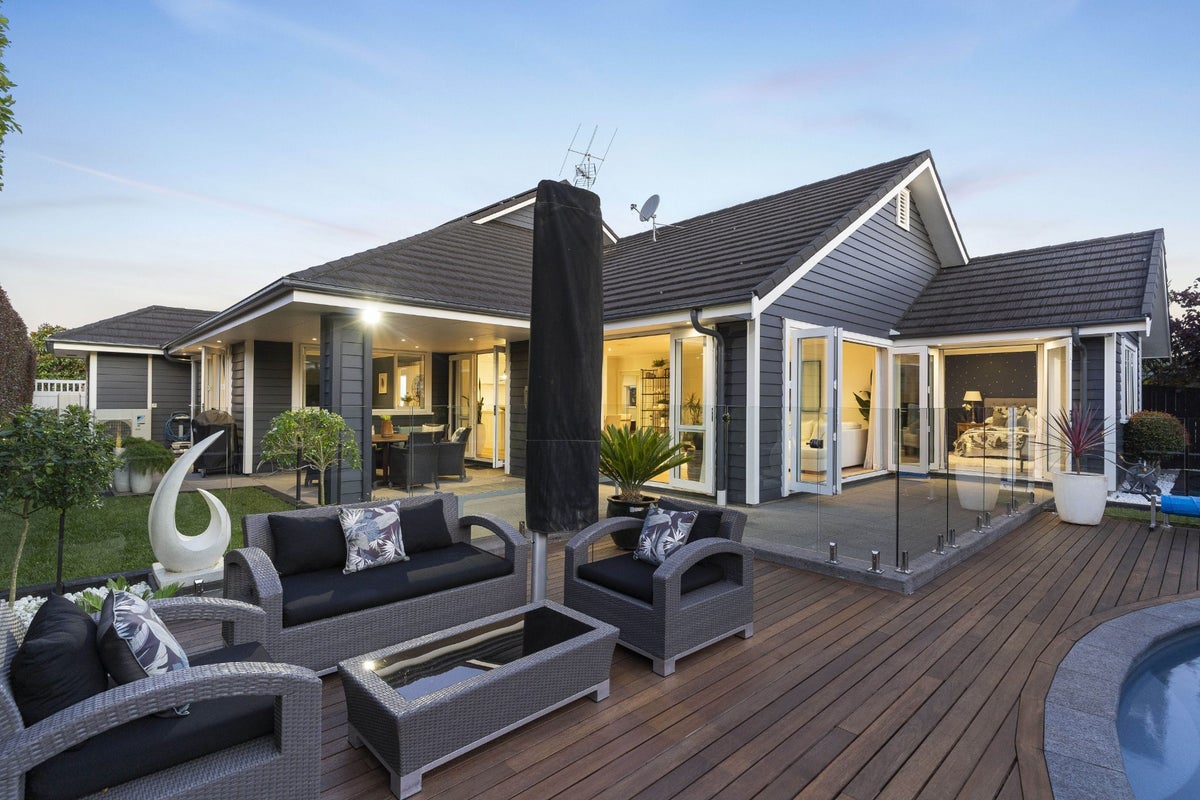 33 Paso Fino Crescent, Karaka, Papakura - Carousel 26