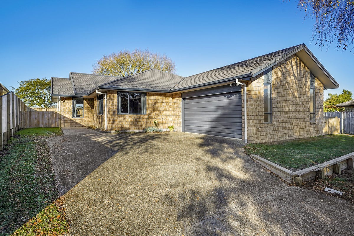 13 Bishopsworth Way, Huntington, Hamilton - Carousel 1