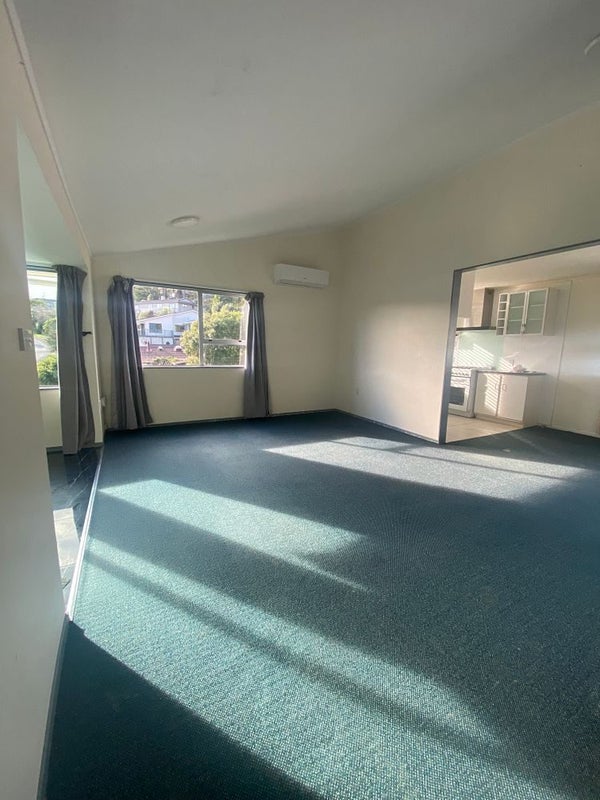 30 Postgate Drive, Whitby, Porirua - Carousel 2