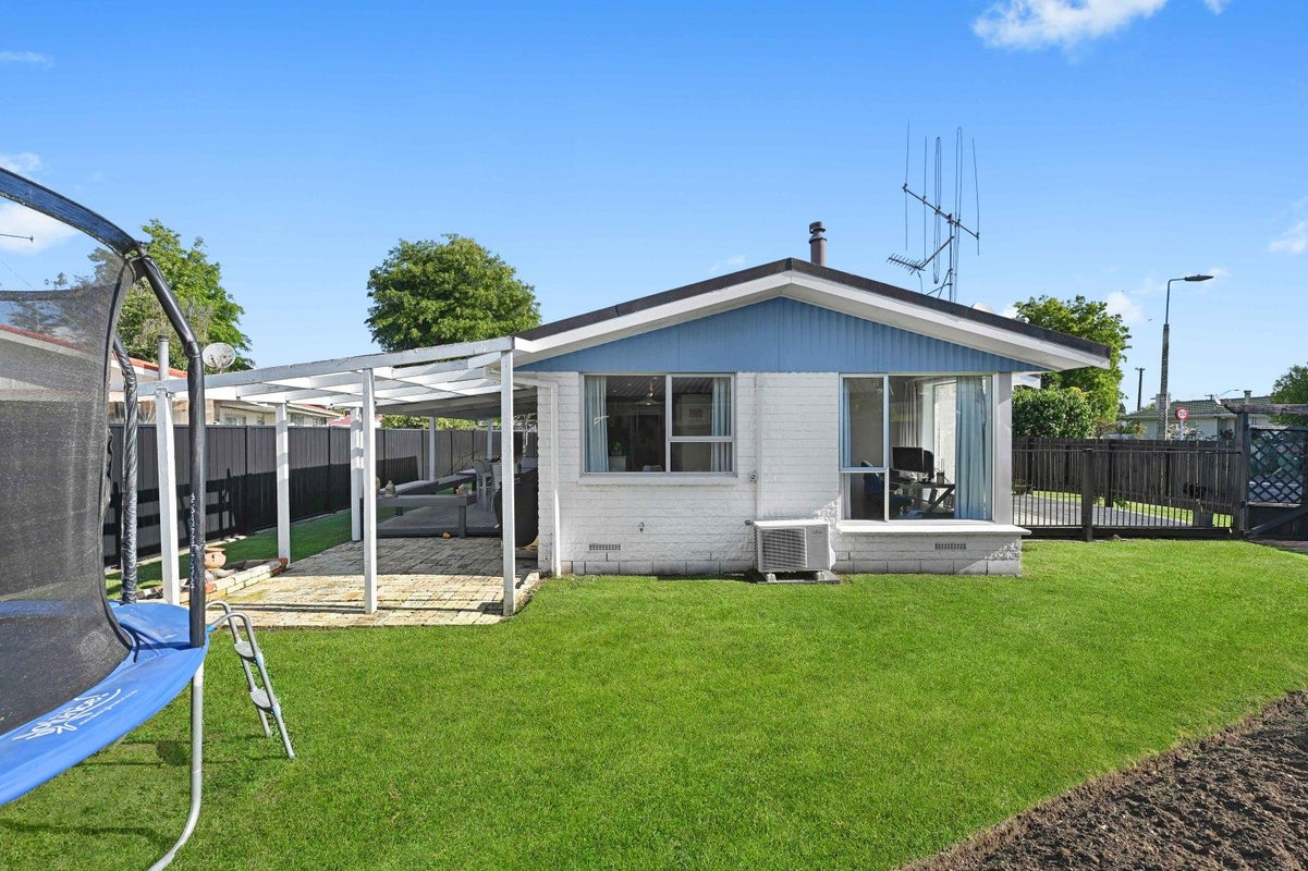 2 Montana Place, Dinsdale, Hamilton - Carousel 1