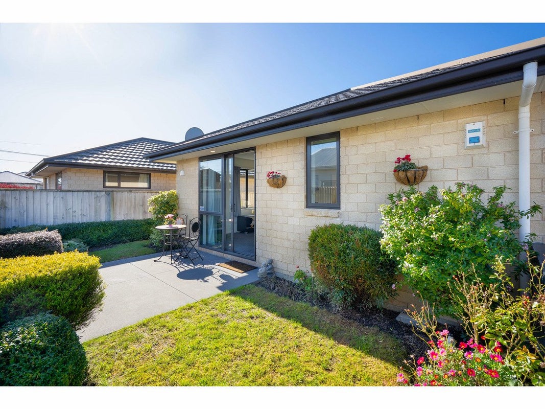 2/50 Koromiko Street, Saint Martins, Christchurch - Carousel 2