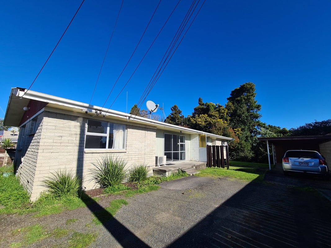 10A Anthony Crescent, Bader, Hamilton - Carousel 1