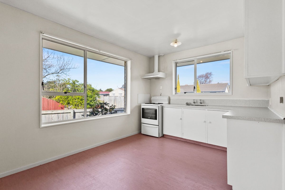 2/68 Kawau Crescent, Bromley, Christchurch - Carousel 2