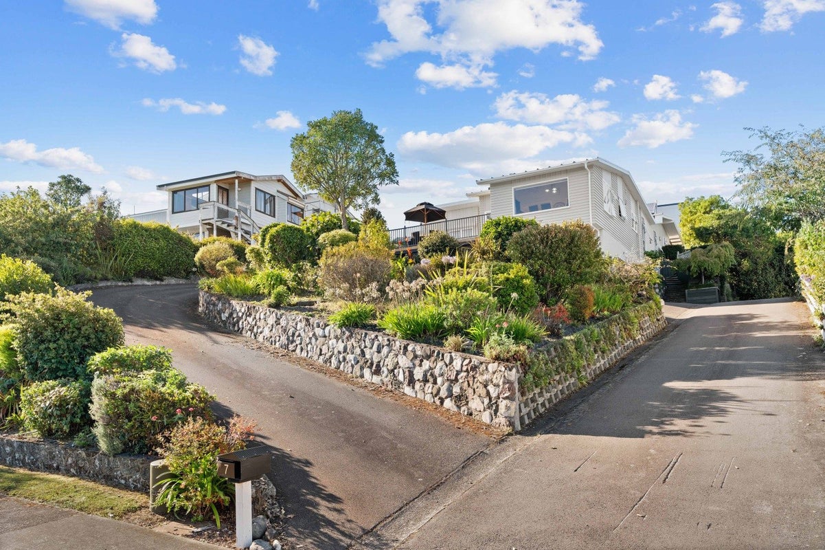 7 Tawa Street, Lansdowne, Masterton - Carousel 34