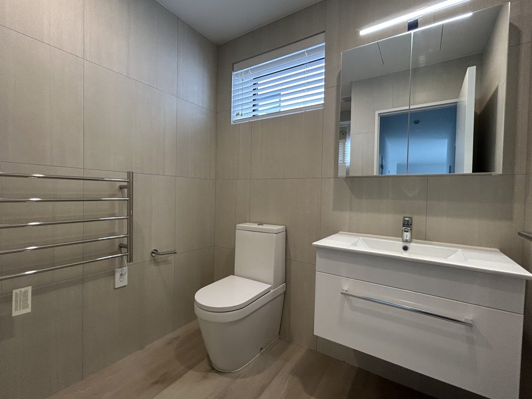 105/25 Potter Avenue, Northcote, Auckland - Carousel 6