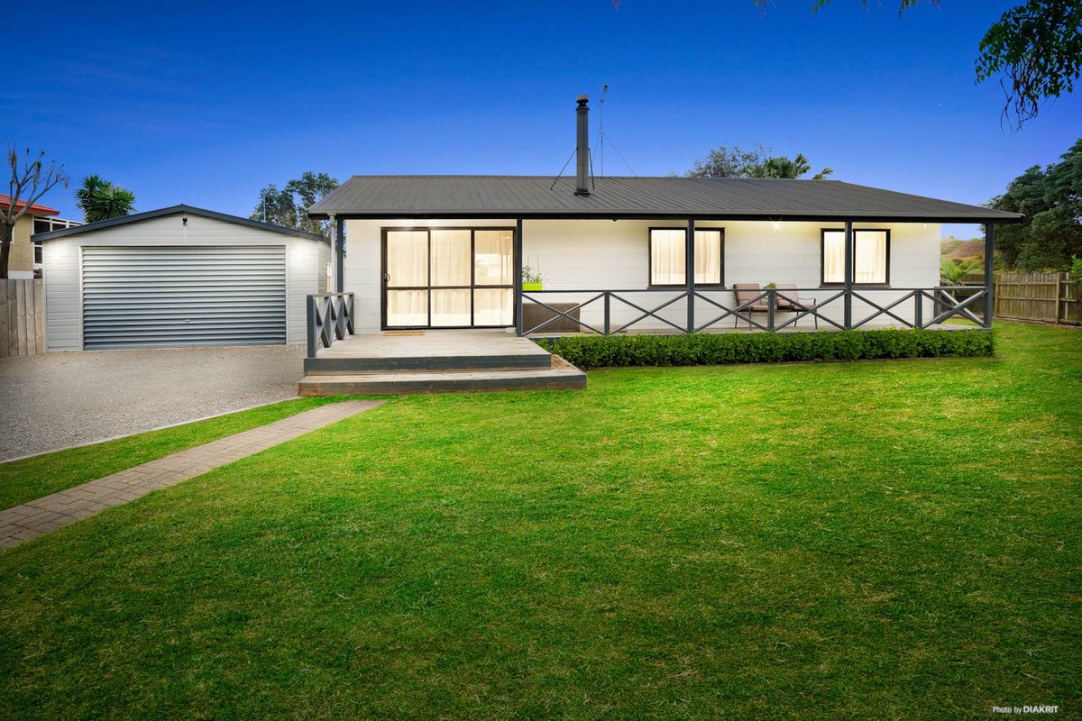 38 Seaward Place, Wattle Downs, Auckland - Carousel 22