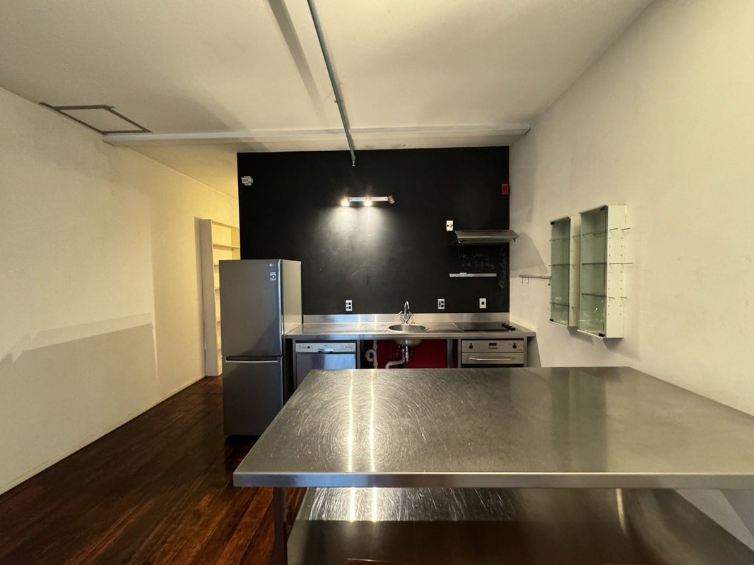 3/20 Egmont Street, Te Aro, Wellington - Carousel 2