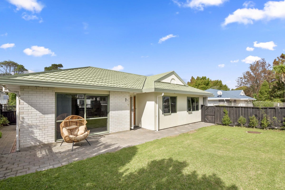 1/919 Whangaparaoa Road, Manly, Whangaparaoa - Carousel 1