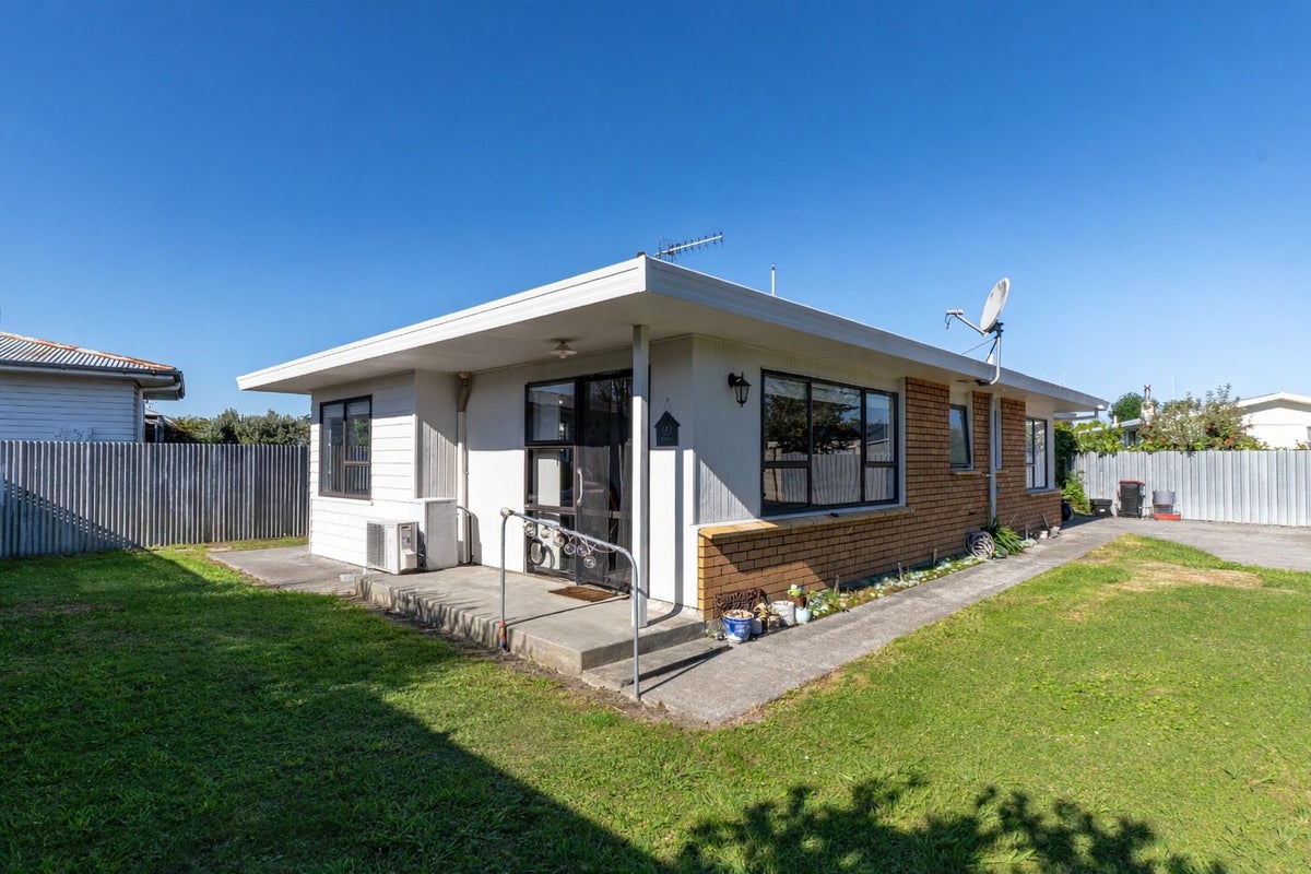 3/1 Frickleton Street, Taradale, Napier - Carousel 11