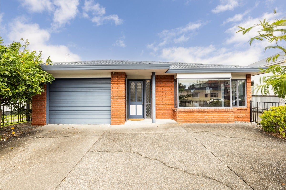 91A Wellesley Road, Napier South, Napier - Carousel 15