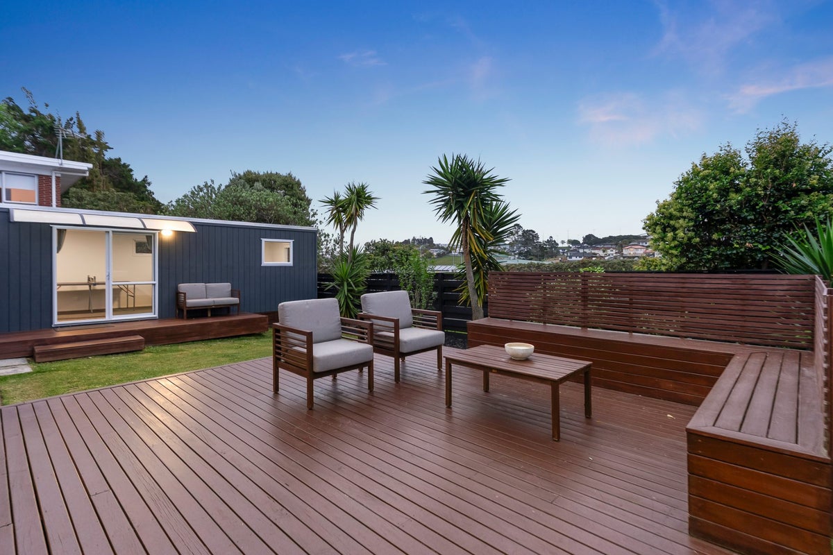 2/508 East Coast Road, Windsor Park, Auckland - Carousel 12