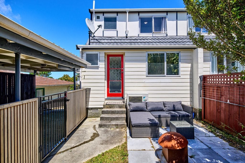 26B Viewmont Drive, Harbour View, Lower Hutt - Carousel 15