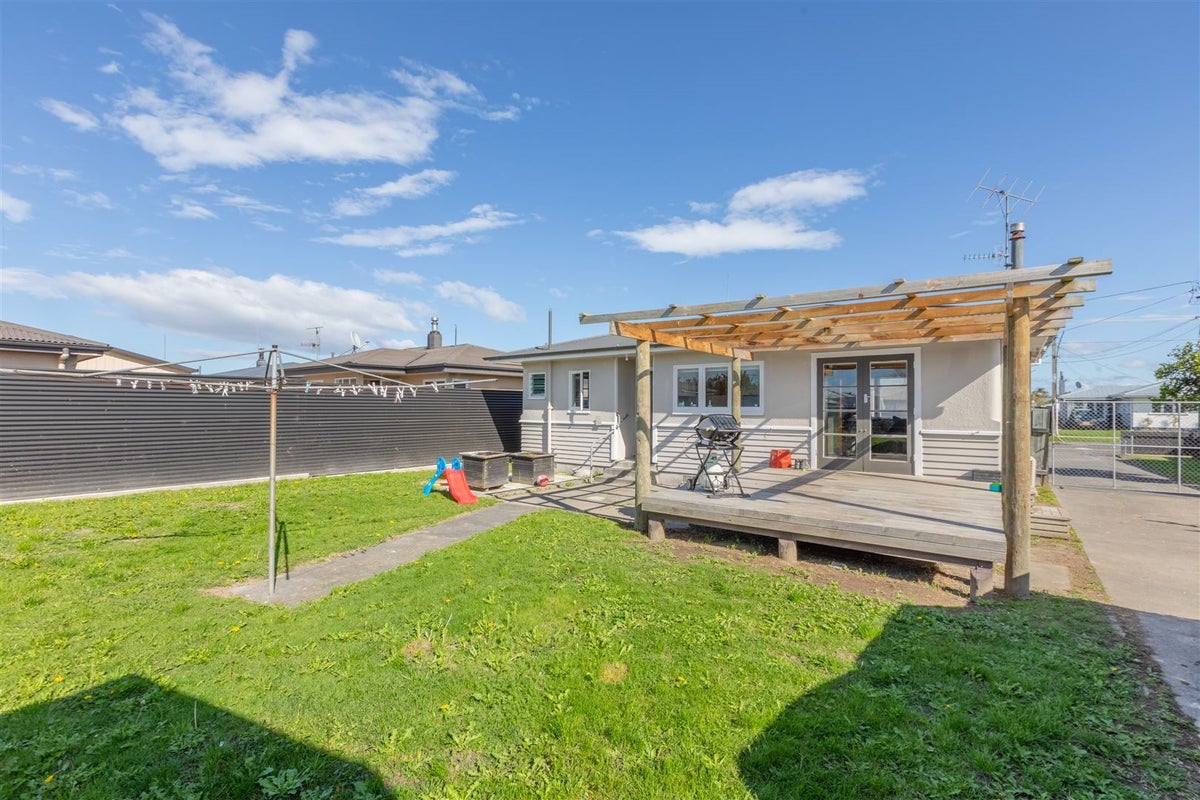 56 Harold Holt Avenue, Onekawa, Napier - Carousel 12