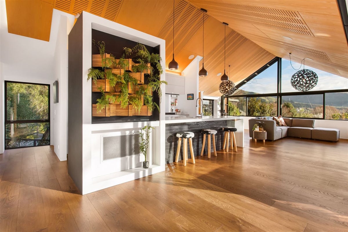 2 Hammerton Lane, Heathcote Valley, Christchurch - Carousel 2