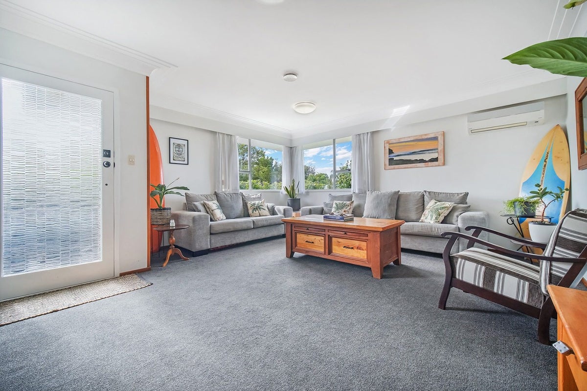 2/15 Poinsettia Place, Henderson, Auckland - Carousel 2