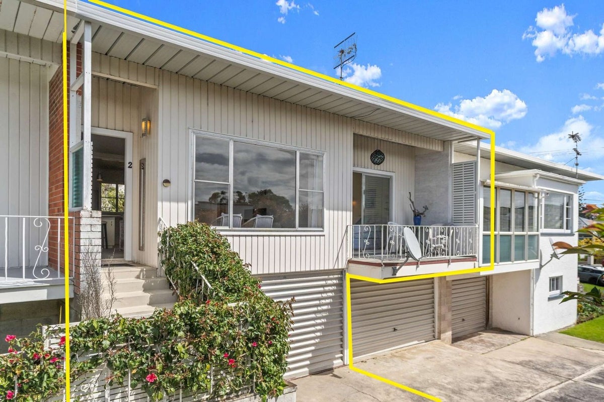 2/68 Atkin Avenue, Mission Bay, Auckland - Carousel 1