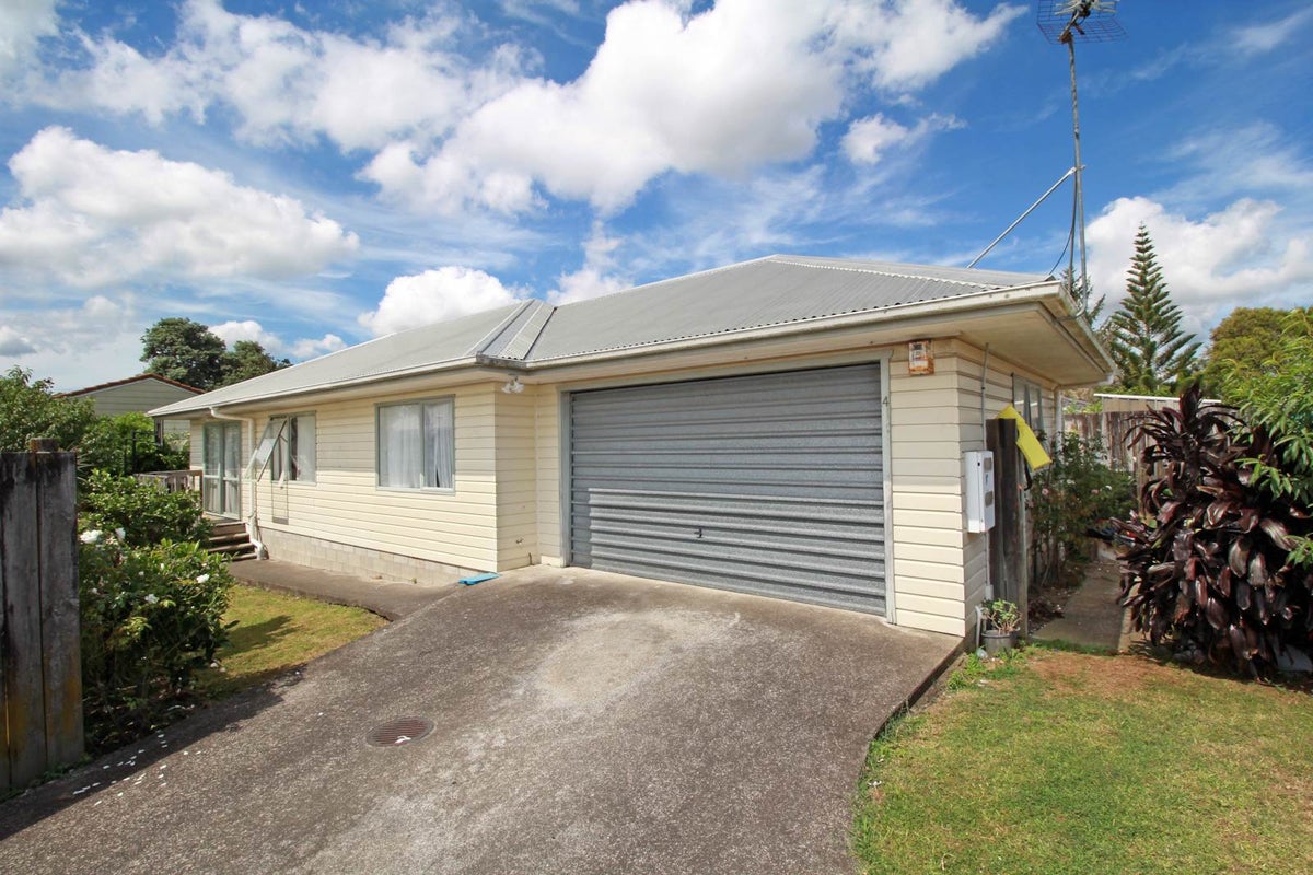 2/25 Oratu Place, Manurewa, Auckland - Carousel 2