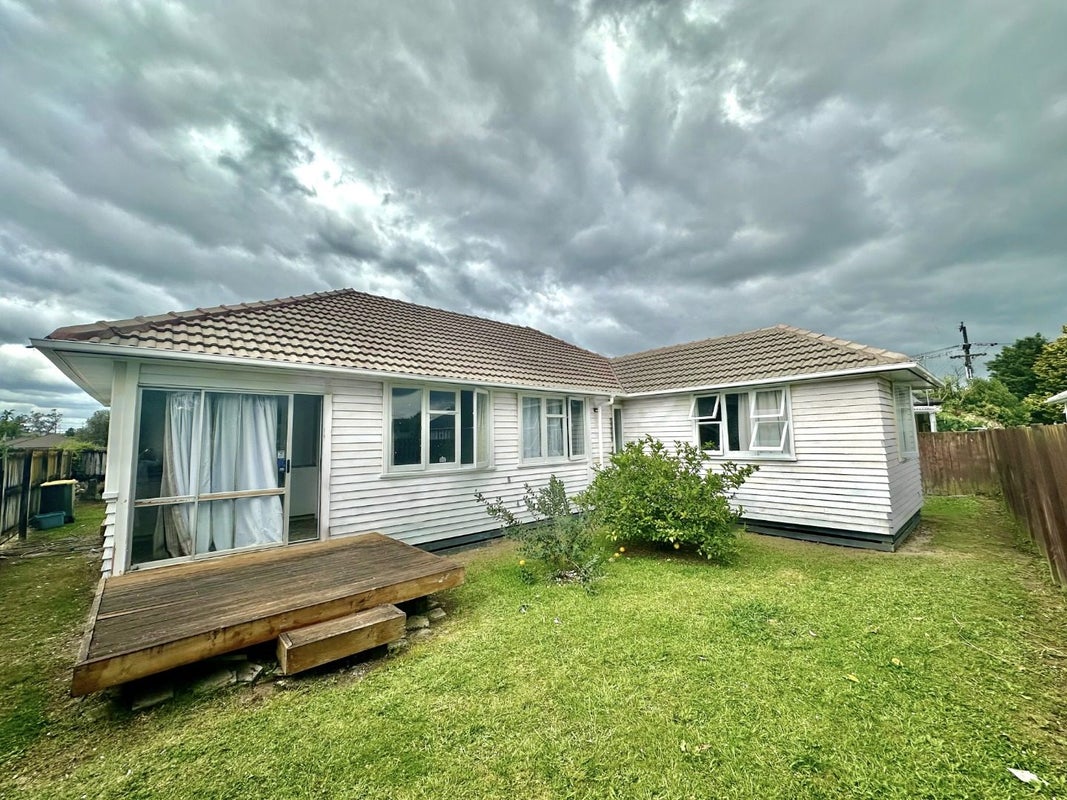 1A Rawlings Street, Bader, Hamilton - Carousel 1