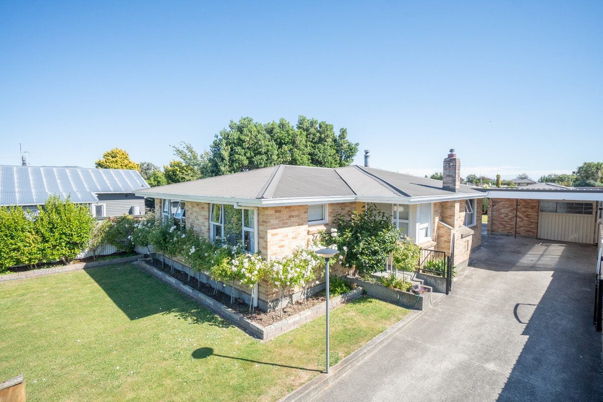 390 Botanical Road, West End, Palmerston North - Carousel 1