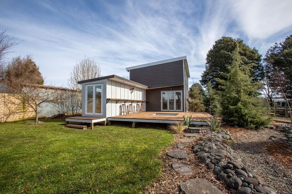 15 Ballance Street, Raetihi - Carousel 1