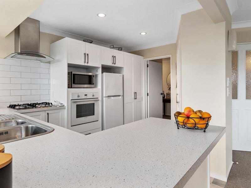 7A Tekoah Place, Judea, Tauranga - Carousel 2