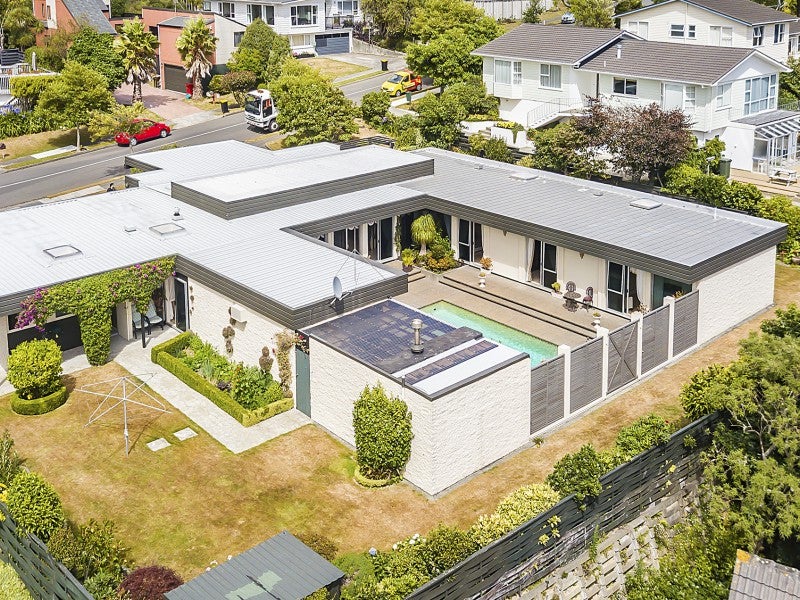 34 Sunrise Boulevard, Tawa, Wellington - Carousel 2