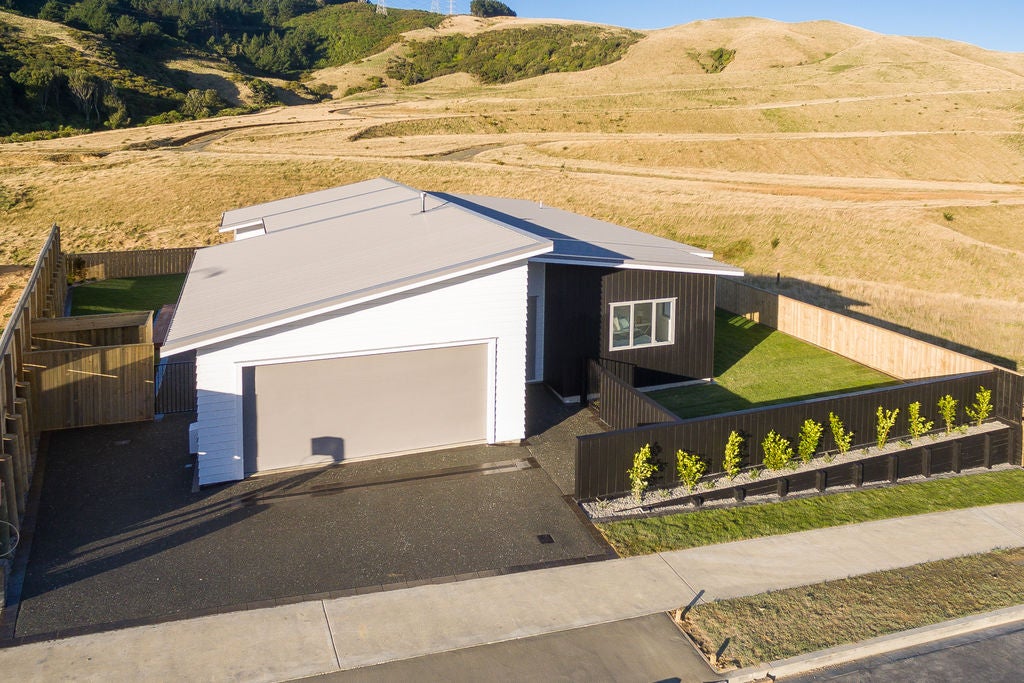 96 Melksham Drive, Churton Park, Wellington - Carousel 1