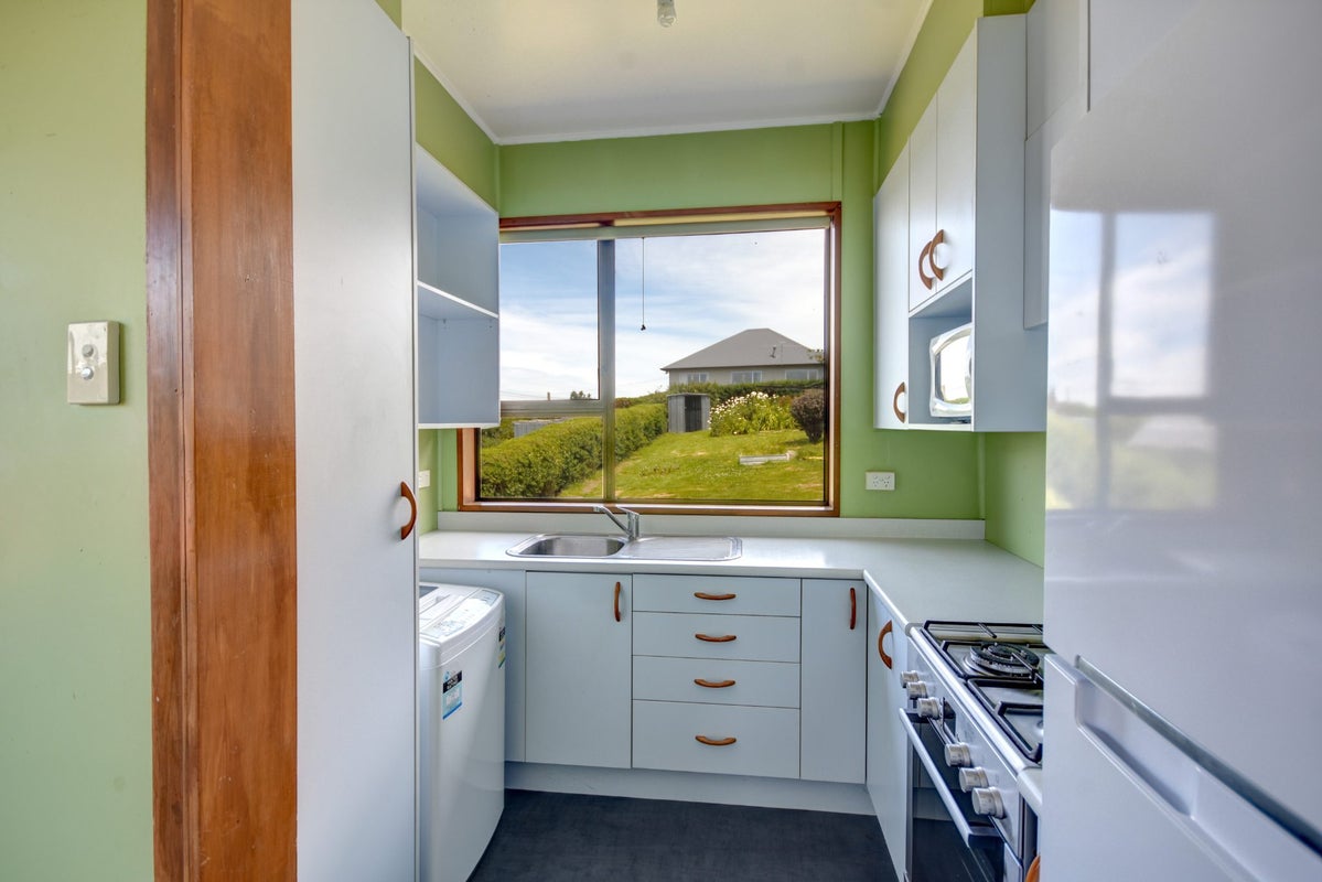 135 Lynn Street, Wakari, Dunedin - Carousel 2