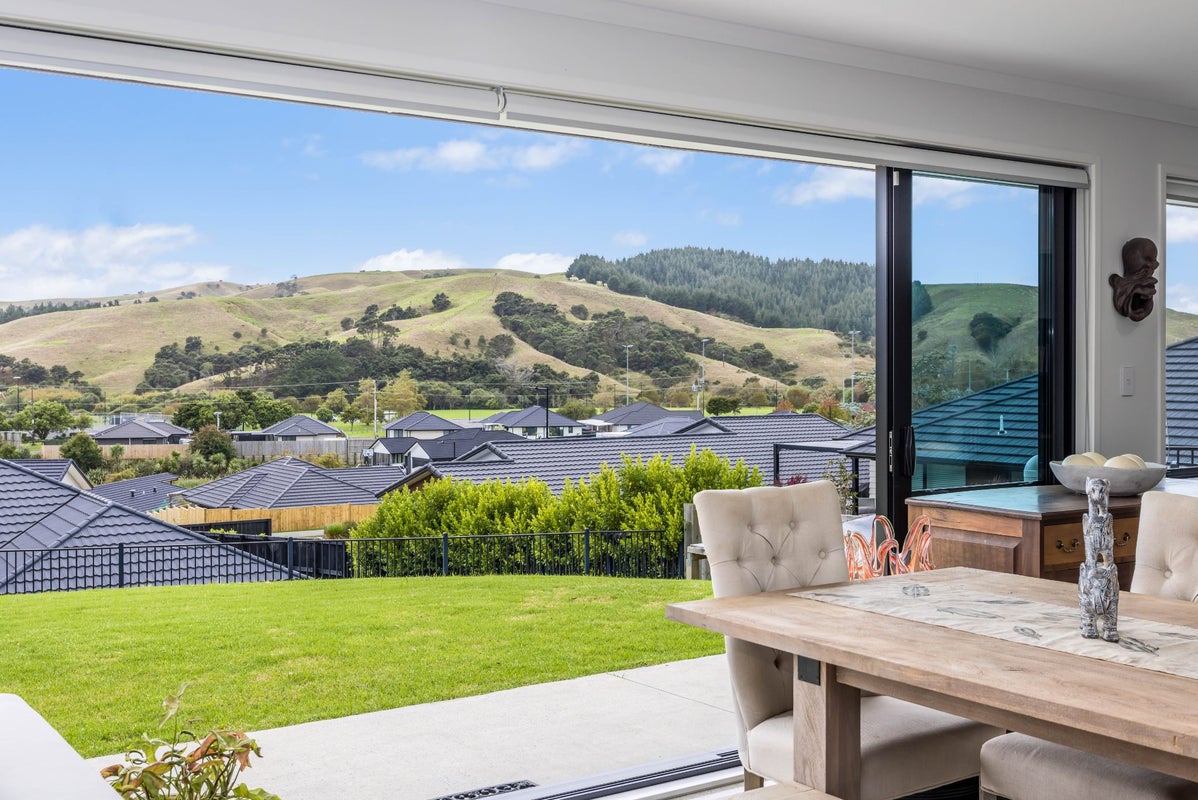 17 Awa Avenue, Helensville, Helensville - Carousel 2