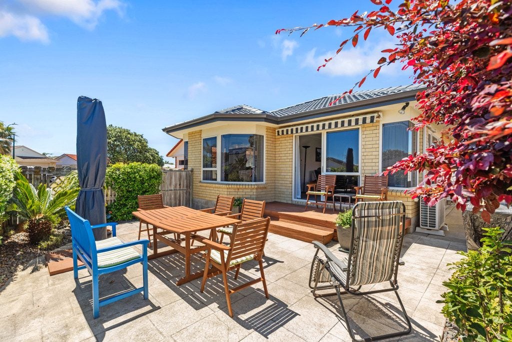 7 Fahey Avenue, Mount Maunganui, Tauranga, Bay Of Plenty - Carousel 2