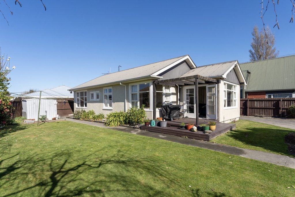 1/129 Vagues Road, Northcote, Christchurch - Carousel 1