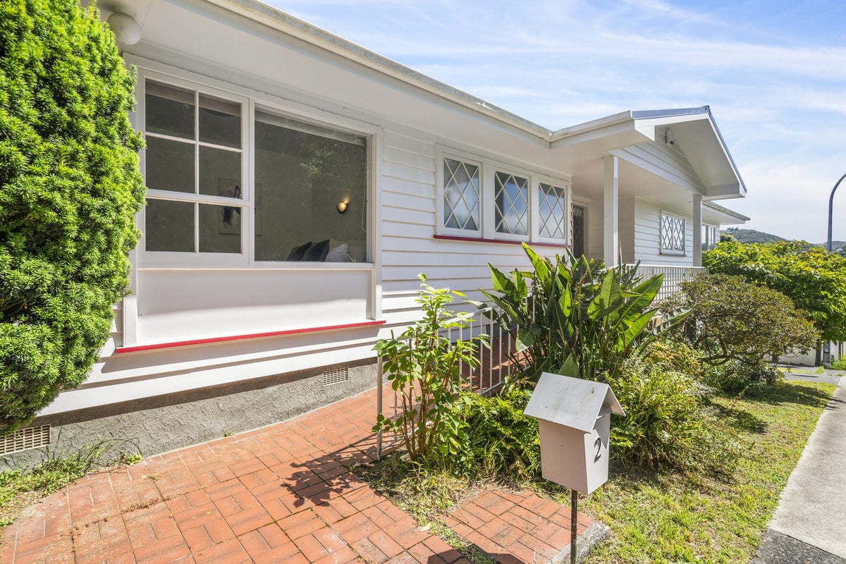 2 Parklands Drive, Karori, Wellington - Carousel 20