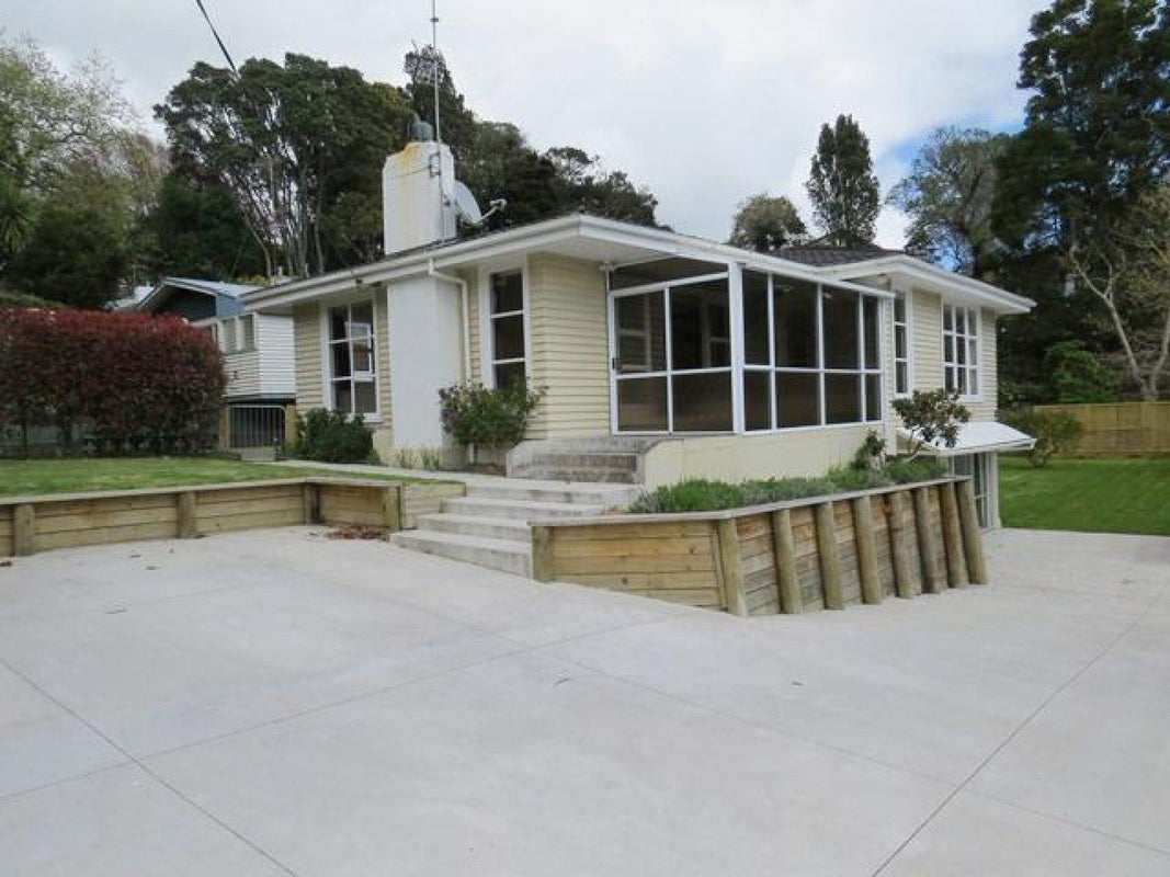 84 Carrington Street, Lower Vogeltown, New Plymouth - Carousel 1